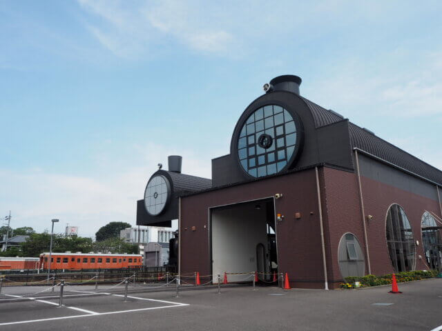 真岡駅のSLキューロク館1